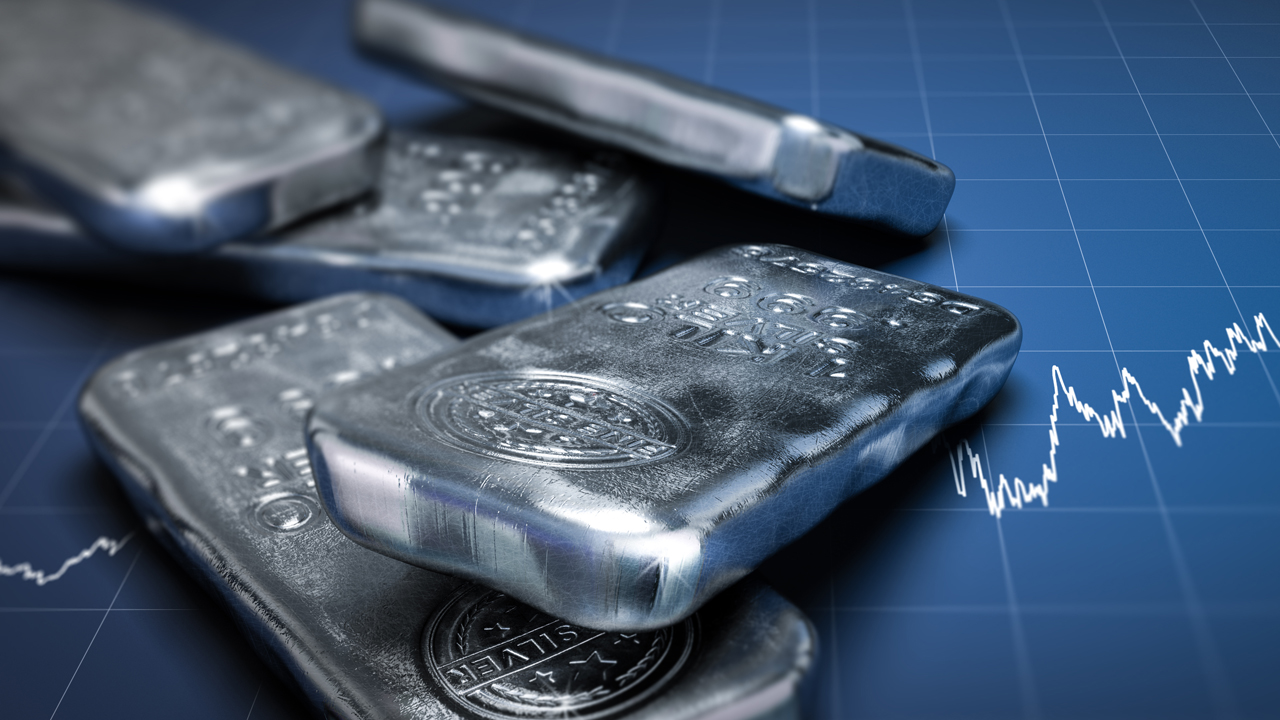 Analyst Says if Silver Dips Below $18, Precious Metal Could 'Get Absolutely Smoked' — Morgan Report Founder Expects a Supply Crunch