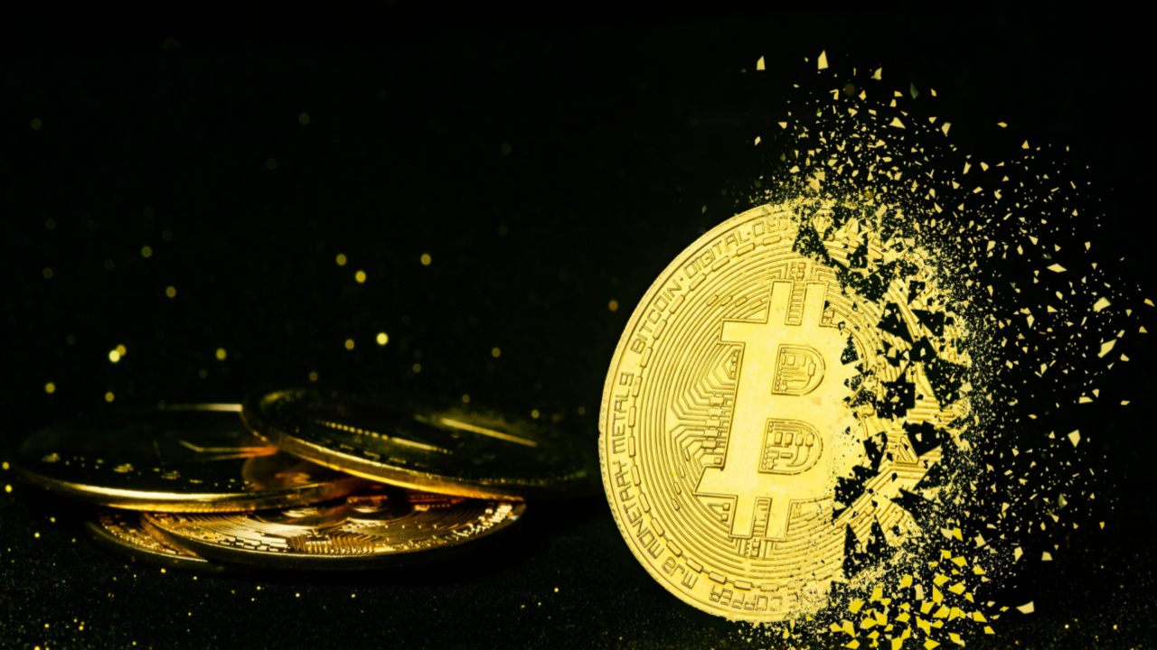 Bitcoin, Ethereum Technical Analysis: BTC, ETH Enter August Trading Below $24,000 and $1,700 Respectively